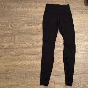 Lululemon wonder under leggings! Size 4